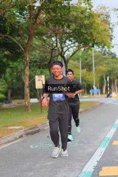 Runner Photo 5690084
