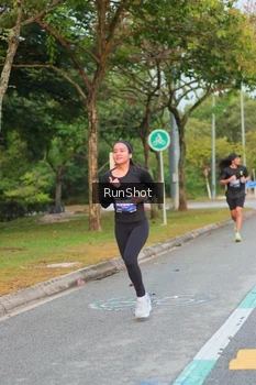 Runner Photo 5690105