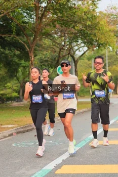 Runner Photo 5690111