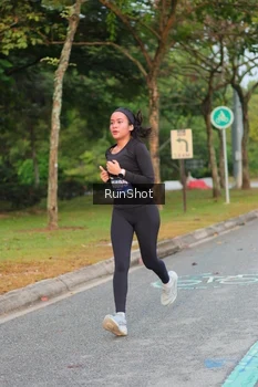 Runner Photo 5690112