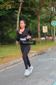 Runner Photo 5690114