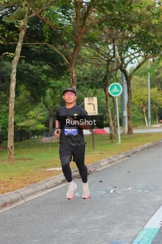 Runner Photo 5690136
