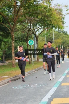 Runner Photo 5690152