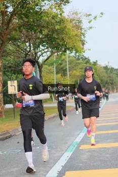 Runner Photo 5690172