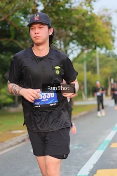 Runner Photo 5690190