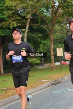 Runner Photo 5690191