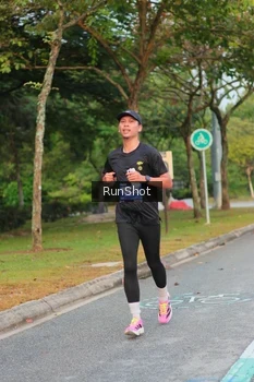 Runner Photo 5690198