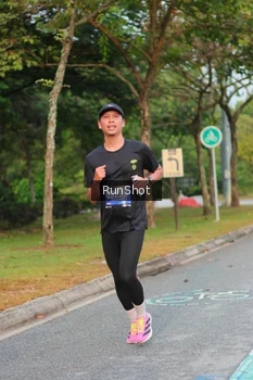 Runner Photo 5690202
