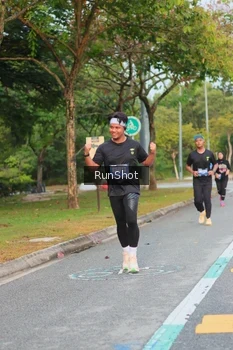 Runner Photo 5690205