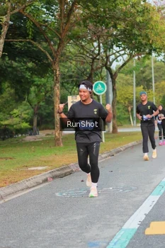 Runner Photo 5690209