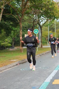 Runner Photo 5690210