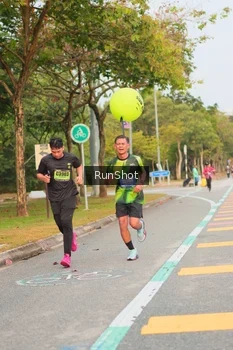 Runner Photo 5690213