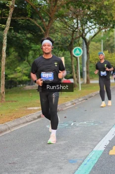 Runner Photo 5690214