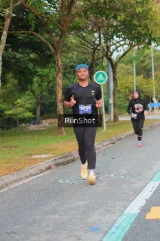 Runner Photo 5690221