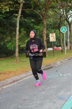 Runner Photo 5690236