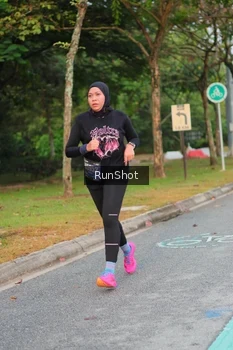 Runner Photo 5690238