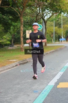 Runner Photo 5690243