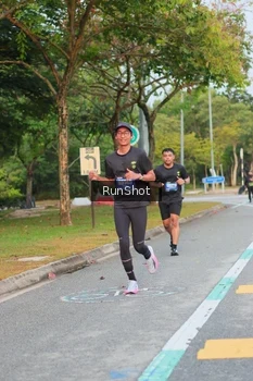 Runner Photo 5690253