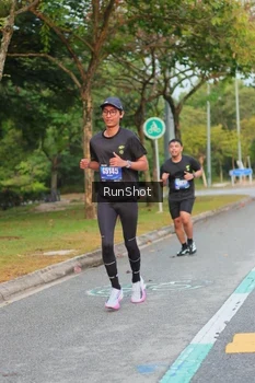 Runner Photo 5690255