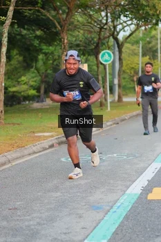 Runner Photo 5690295