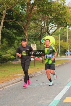 Runner Photo 5690300