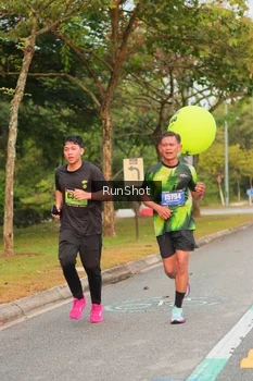 Runner Photo 5690335