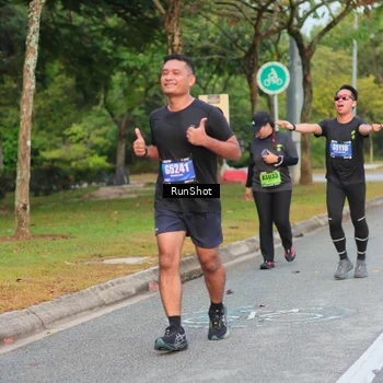 Runner Photo 5690345