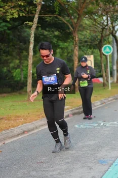 Runner Photo 5690358