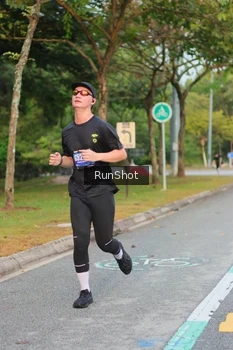 Runner Photo 5690406