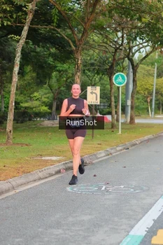 Runner Photo 5690408