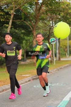 Runner Photo 5690411