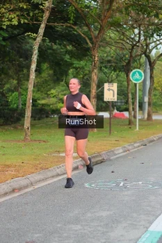 Runner Photo 5690413