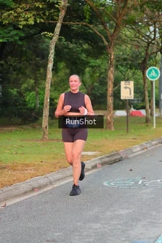 Runner Photo 5690417