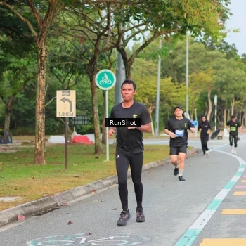 Runner Photo 5690420