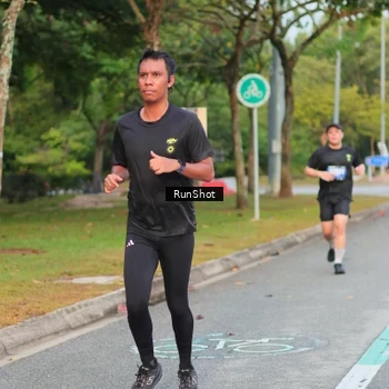 Runner Photo 5690431