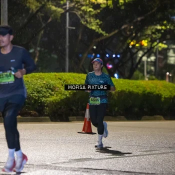 Runner Photo 5692021