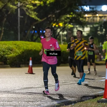 Runner Photo 5692099