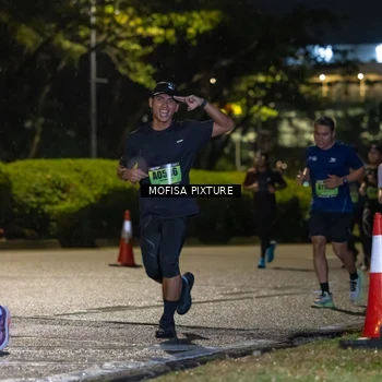 Runner Photo 5692200