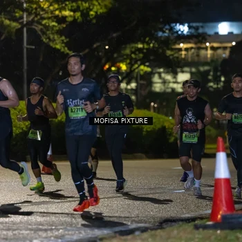 Runner Photo 5692307