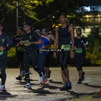 Runner Photo 5692335