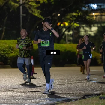Runner Photo 5692341