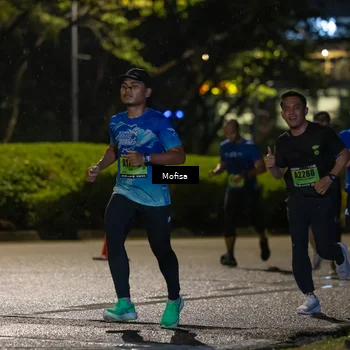 Runner Photo 5692354