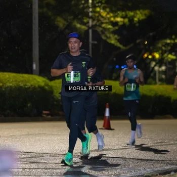Runner Photo 5692368
