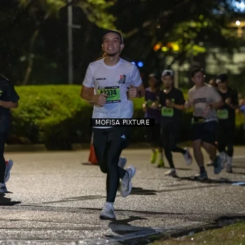 Runner Photo 5692635