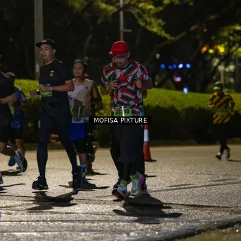 Runner Photo 5692642