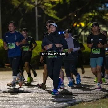 Runner Photo 5693150