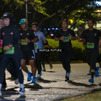 Runner Photo 5693195