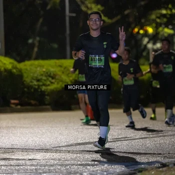 Runner Photo 5693242