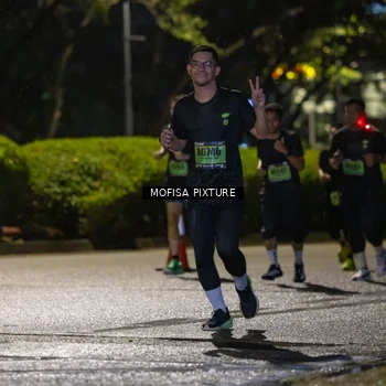 Runner Photo 5693245