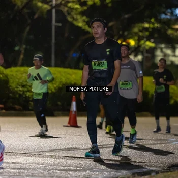 Runner Photo 5693334